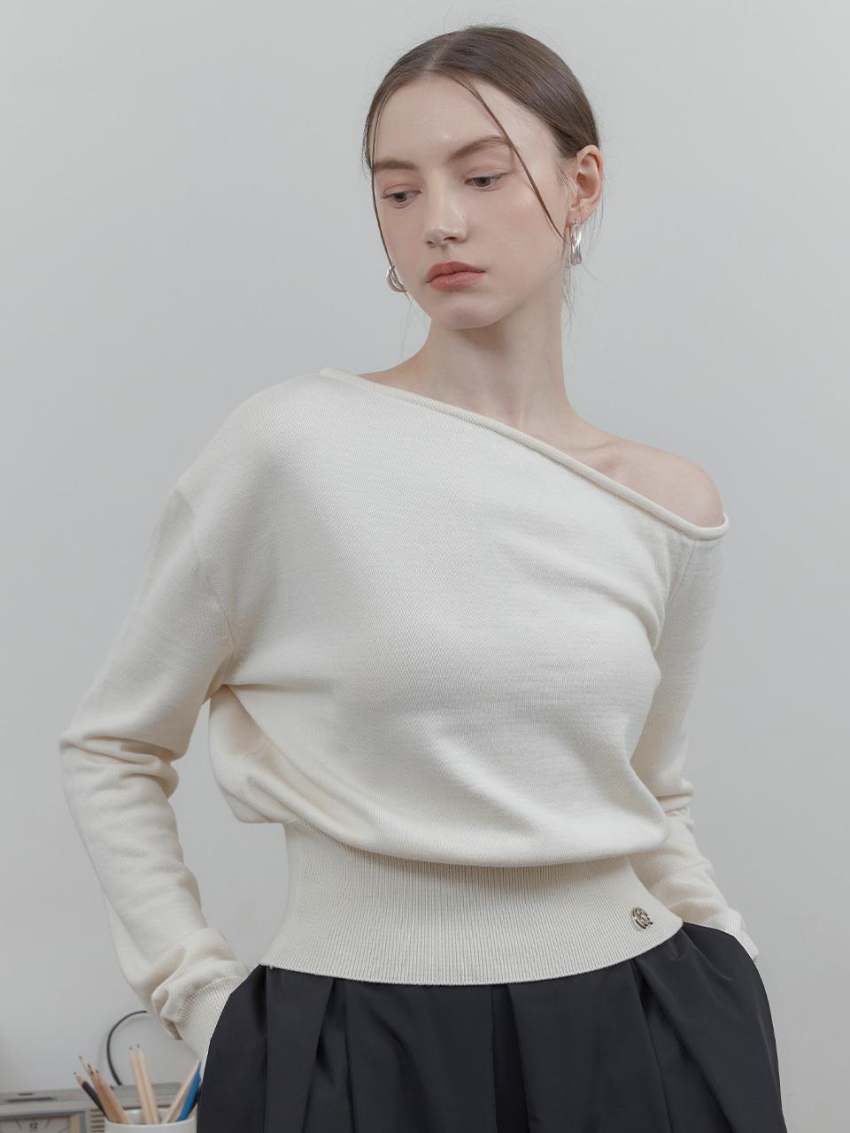REPERE Petra Off-Shoulder Knit Yoga Top [2 colors]