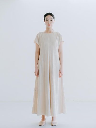 REPLAIN Boatneck Maxi Dress _ Pale Beige
