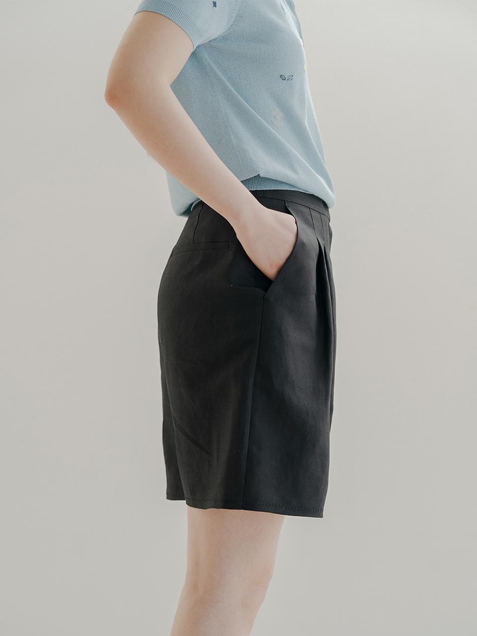 REPLAIN Linen Blend Embroidery Shorts _ Black