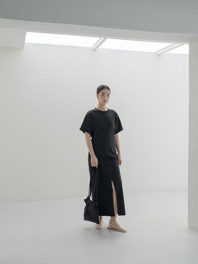 REPLAIN SLIT JERSEY DRESS_BLACK