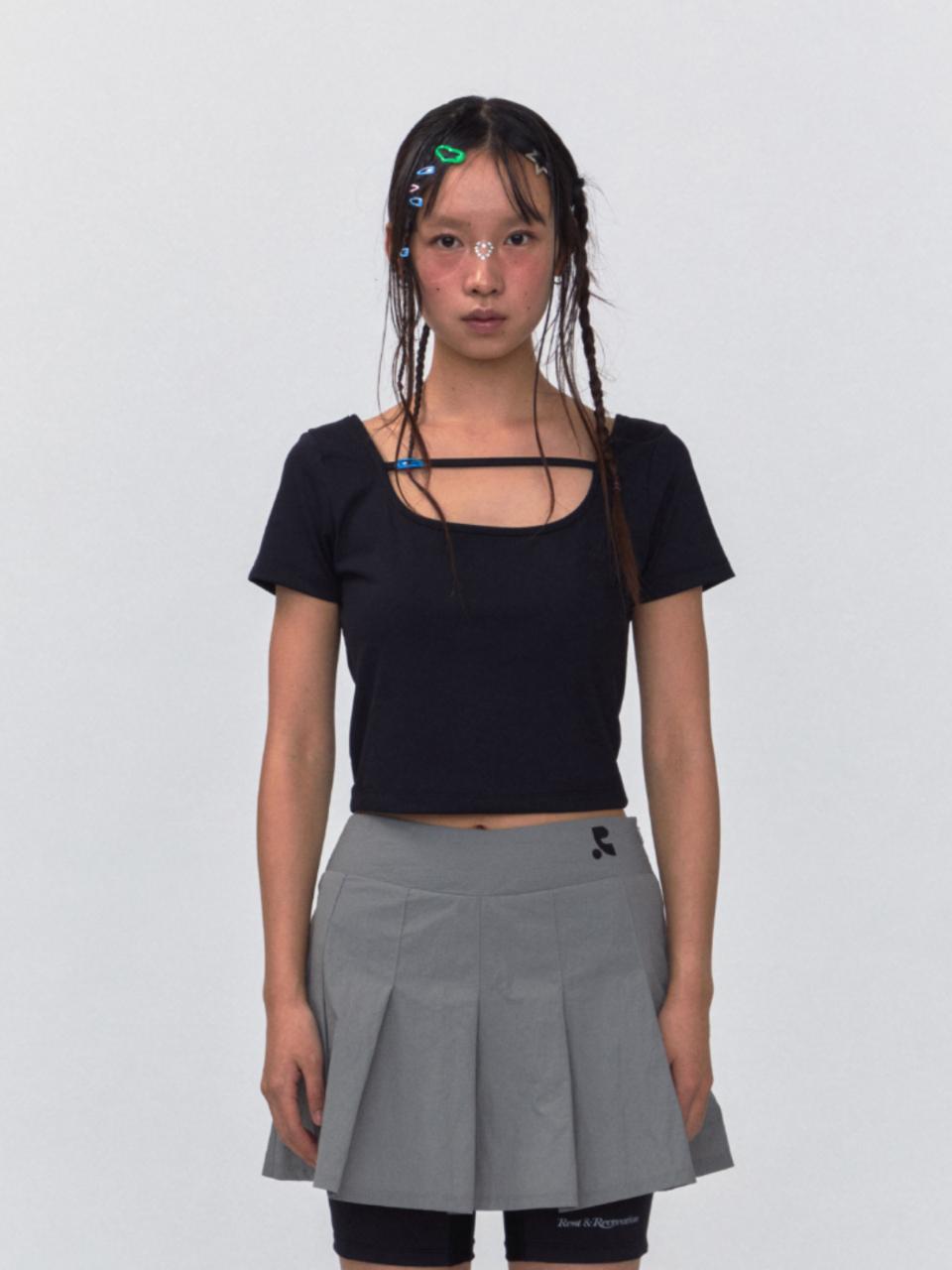 Rest&Recreation RR Strap Crop Top_Black