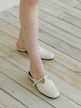 REVEBYREVE Square Toe Block Heel Classic Loafer (2cm)