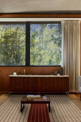 Revival Revival Triplo Strato Hand-loomed Wool Rug in Rossa at Urban Outfitters