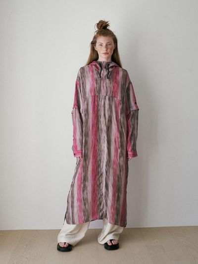 REVOIRSIS convert hooded poncho pink