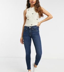 River Island Petite River Island Petite Amelie skinny jeans in dark authentic blue