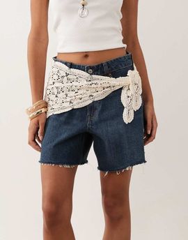 River Island River Island crochet triangle scarf in cream-White