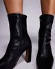 River Island River Island square heel stretch boots in black - 4