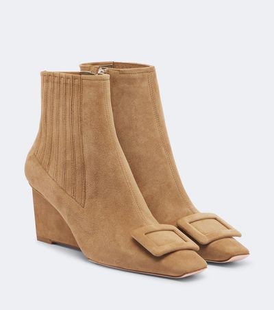 Roger Vivier Roger Vivier Belle Vivier suede wedge ankle boots