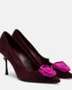 Roger Vivier Roger Vivier Rose Vivier floral-appliquÃ© suede pumps - 1