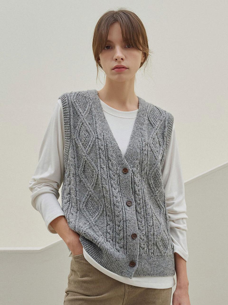 ROOMPACKER Boucle Cable Knit Heathered Vest