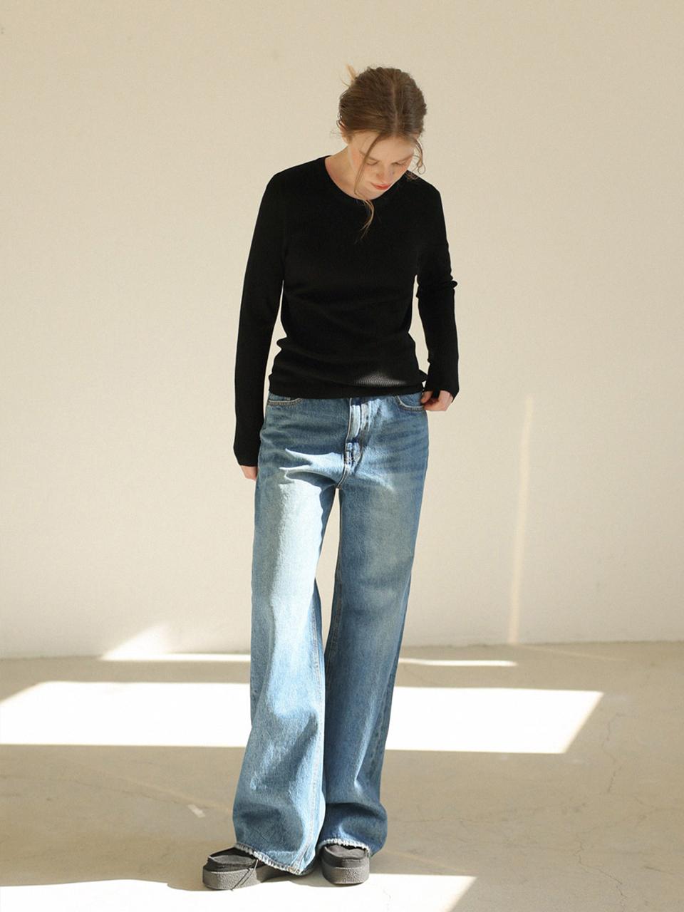 ROOMPACKER Classic Semi-Wide Pants (581)