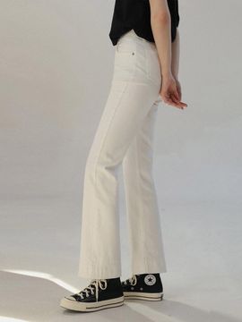 ROOMPACKER Rian Semi Boot-Cut Pants [WHITE] (RR)