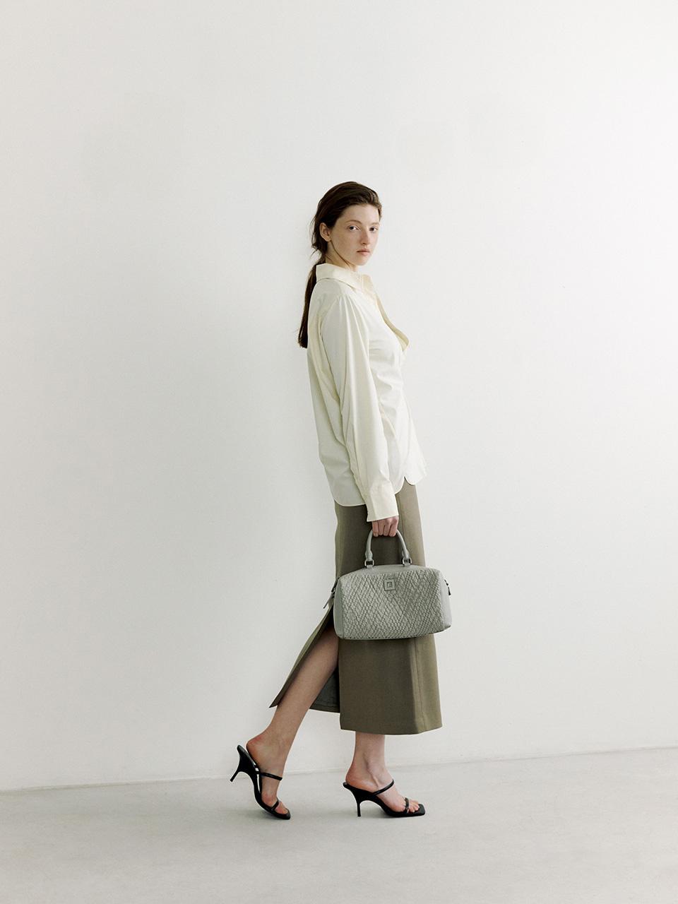 ROUGE & LOUNGE Embossed Leather Modern Tote Bag