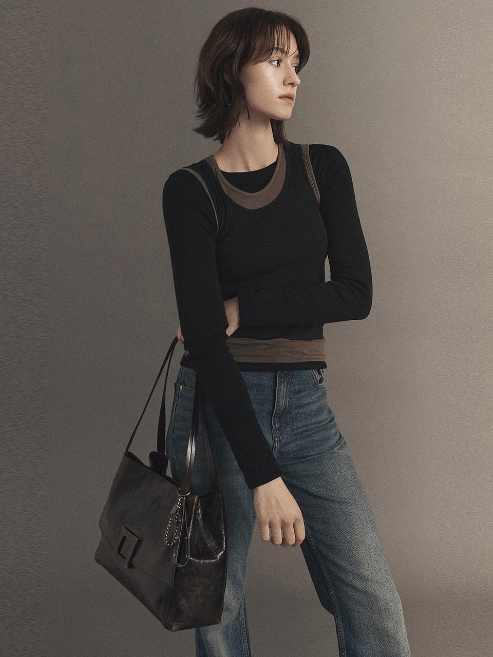ROUGE & LOUNGE Wrinkle Cow Pull-up Medium Shoulder Bag