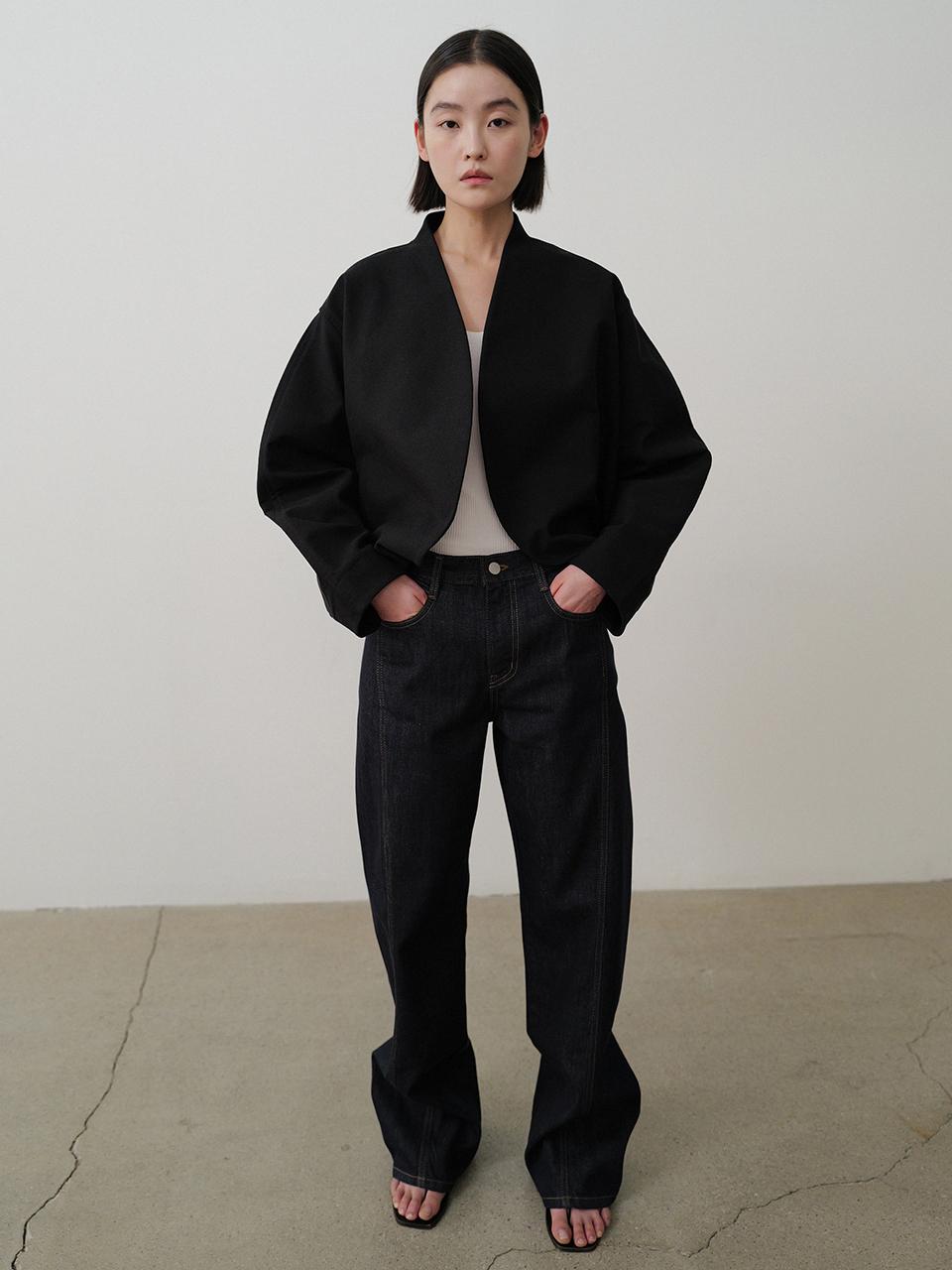 RRACE Curved Short Jacket_Black