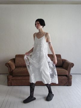 Rubati Sequin Lace Apron Dress for Layering (beige)