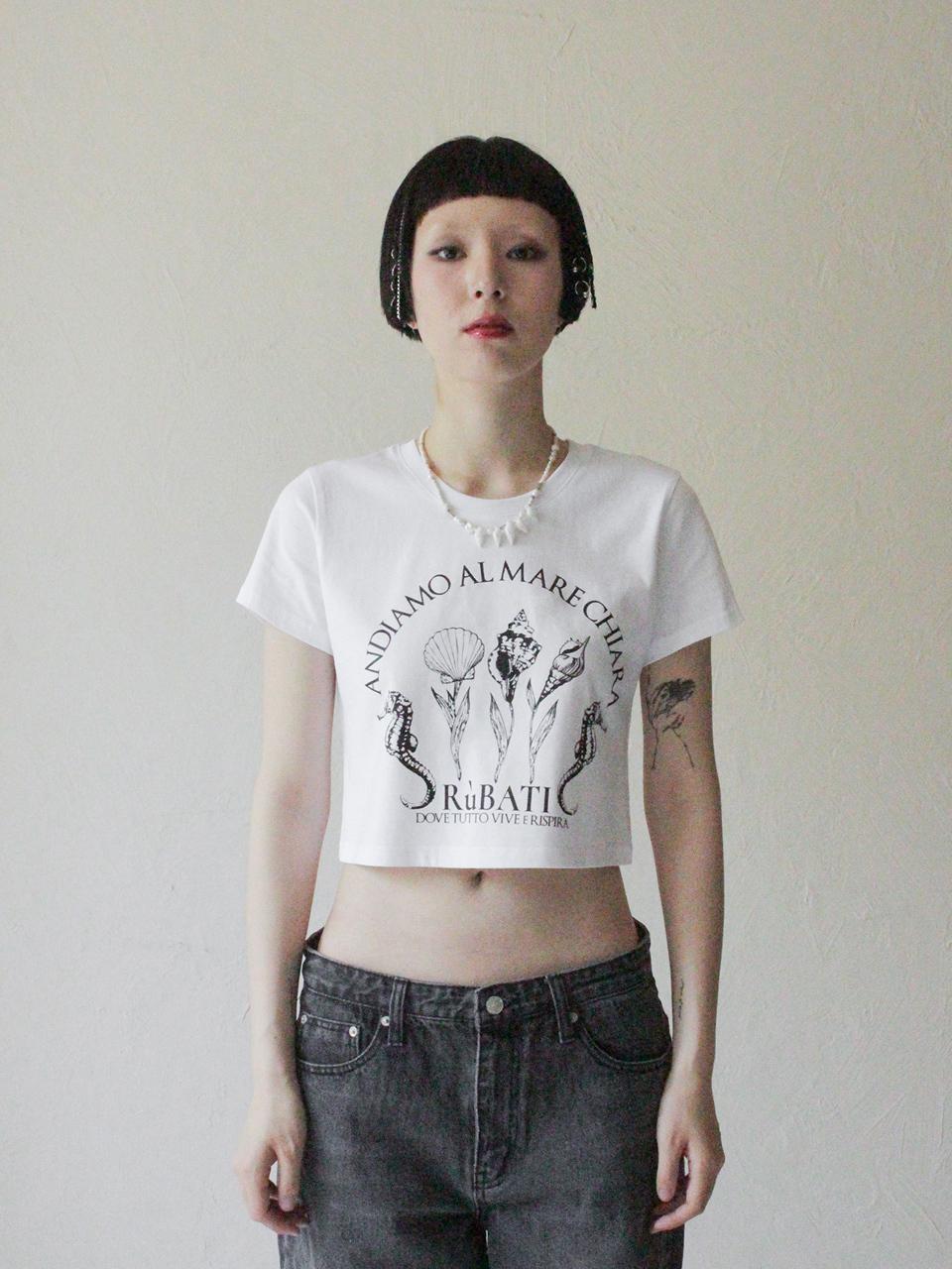 Rubati Shell Flower Crop T-Shirt_beige