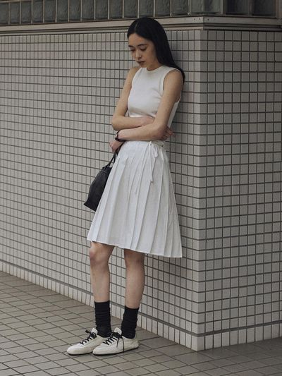 SAGEMENT TILDA PLEATS HALF SKIRT [IVORY]
