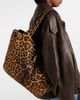 Saint Laurent Saint Laurent Le 5 Ã 7 Bea leopard-print shoulder bag - 2