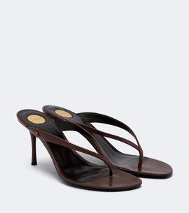 Saint Laurent Saint Laurent Sue leather thong sandals