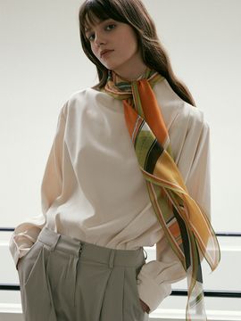 Saint Luxure Rhombus Triangle Scarf River