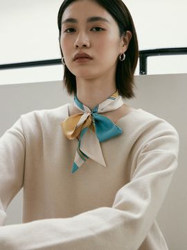 Saint Luxure Short Scarf Twilly Seasoning_Blue Yellow