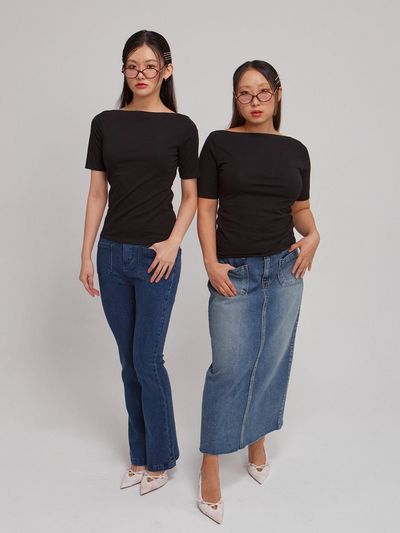 SALON DE YOHN Boat Neck Short Sleeve T-Shirt (Black)