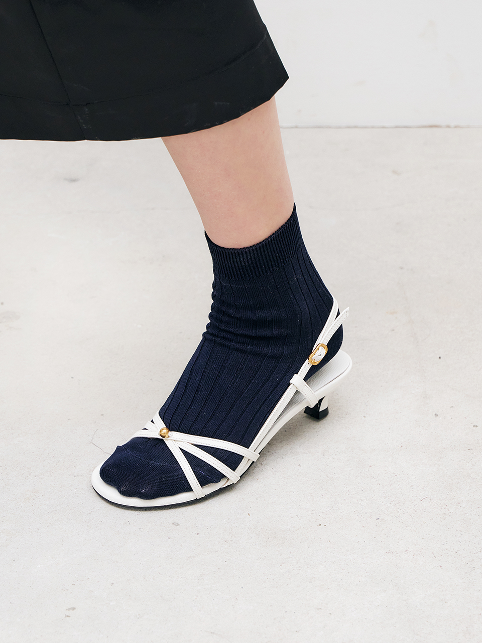 SALONDEJU Dot Strap Sandals_White AT23S03