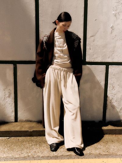 SALTY PEBBLE Terry Wide Relaxed Fit Jogger Pants [Beige]