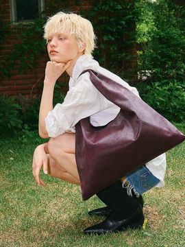SAND MUSEUM MANTA HOBO BAG [Burgundy]