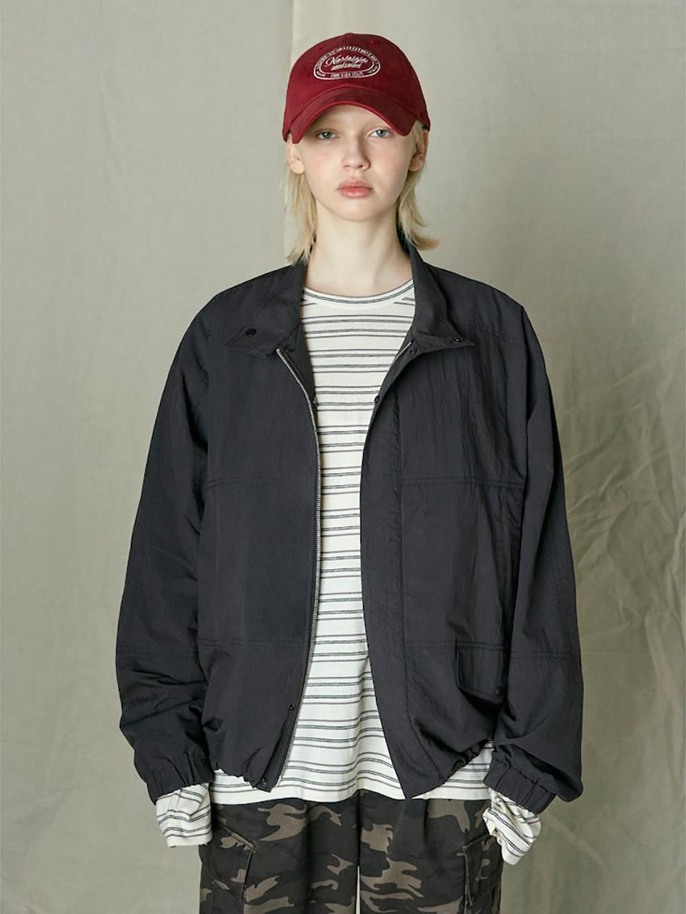 SAND SOUND Stand Collar Lightweight Overfit Jumper [Black] (MS5339A175)