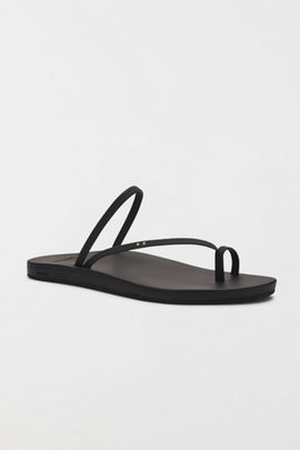 Sanuk Sanuk Polly Ring Sandal in Black, Women's at Urban Outfitters