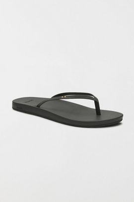 Sanuk Sanuk Polly Sandals in Black, Women's at Urban Outfitters