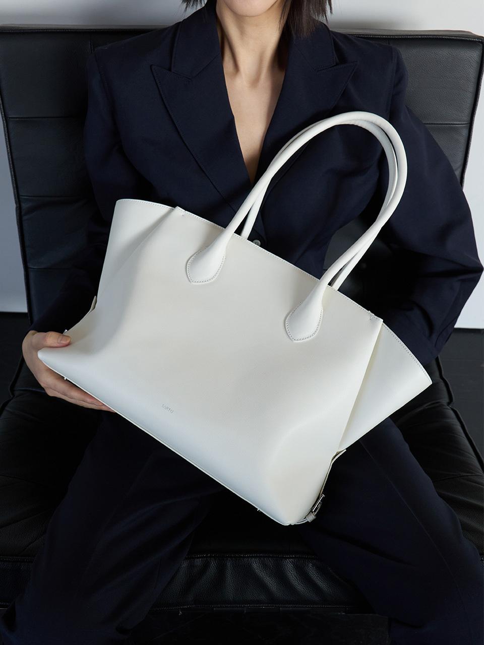 SARTU TYE SHOULDER BAG (WHITE)