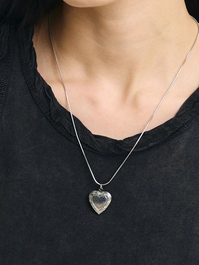SCALETTO SBW010 Heart embossed texture chain necklace