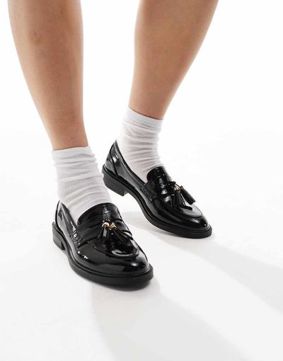 Schuh schuh Lane tassel loafers in black patent