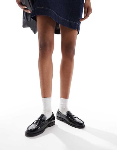 Schuh schuh Lillian penny loafers in black crinkle leather