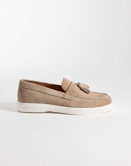 Schuh Schuh Percy tassel boat shoe in taupe suede-Neutral