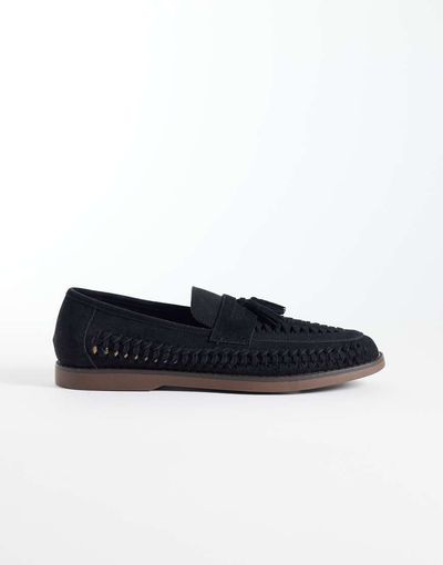 Schuh schuh Robbie woven loafers with tassels in black