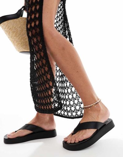 Schuh schuh Tanisha flatform flip flop sandals in black leather