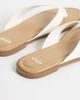 Schuh schuh Thailand flip flops in white faux leather - 4