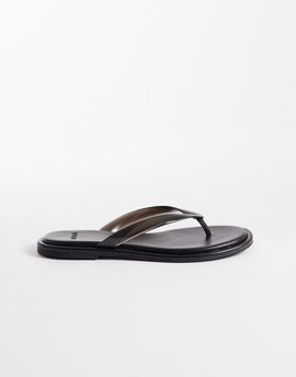 Schuh schuh Truffle sandals in black