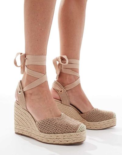 Schuh schuh Velma closed toe wedge espadrilles in natural woven-Neutral