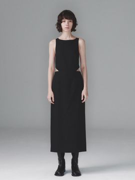 SEALOT BOAT NECK CHAIN DRESS (BLACK)