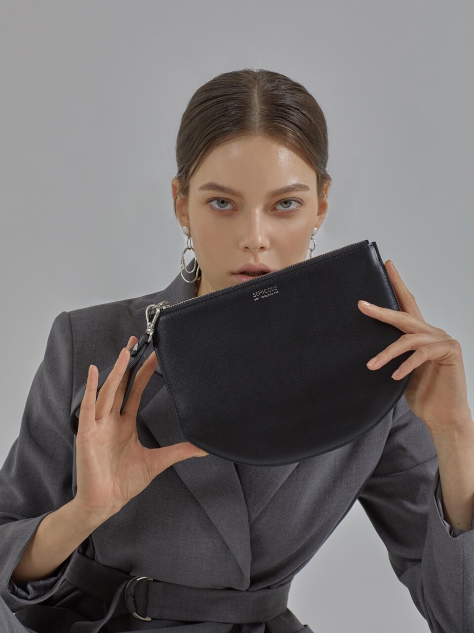 SEMICODE Mono clutch bag - black