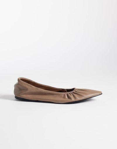 SEQWL SEQWL Costa pointed ruched ballet flats in taupe-Neutral