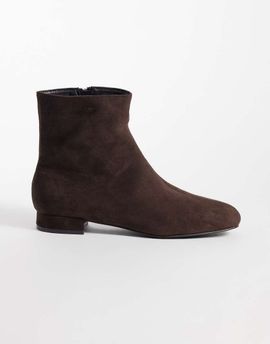 SEQWL SEQWL Elma faux suede ankle boots in brown-White