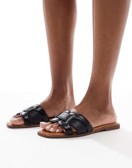 SEQWL SEQWL flat sandals in black faux leather