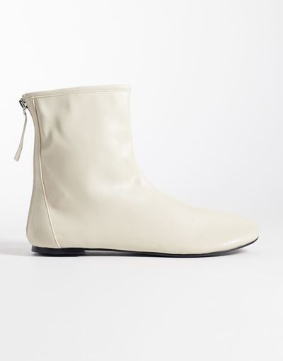 SEQWL SEQWL refined ankle boots in white