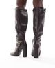SEQWL Wide Fit SEQWL Wide Fit Boost buckle detail knee boots in chocolate-Brown - 3